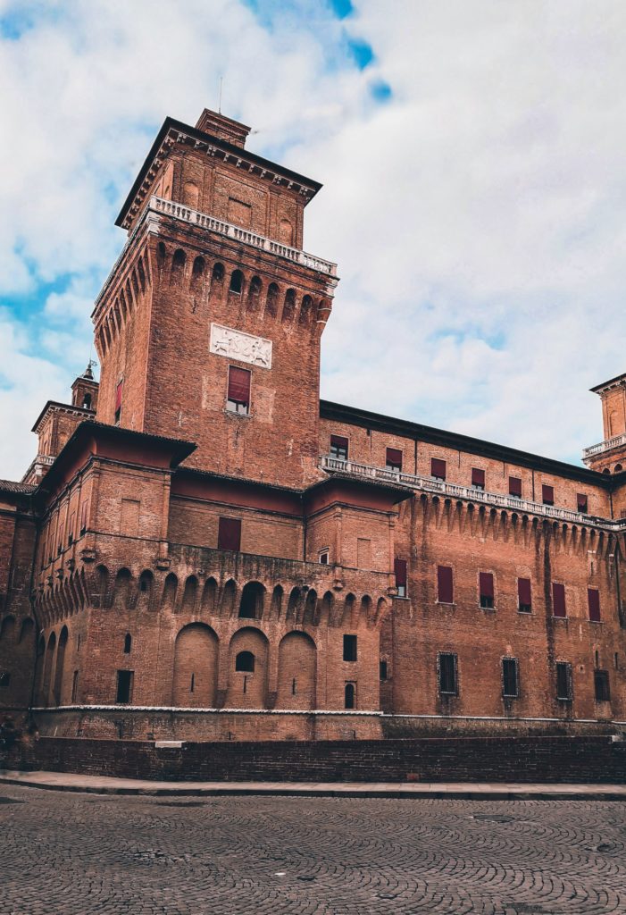 Visitare Ferrara in un giorno: itinerario a piedi