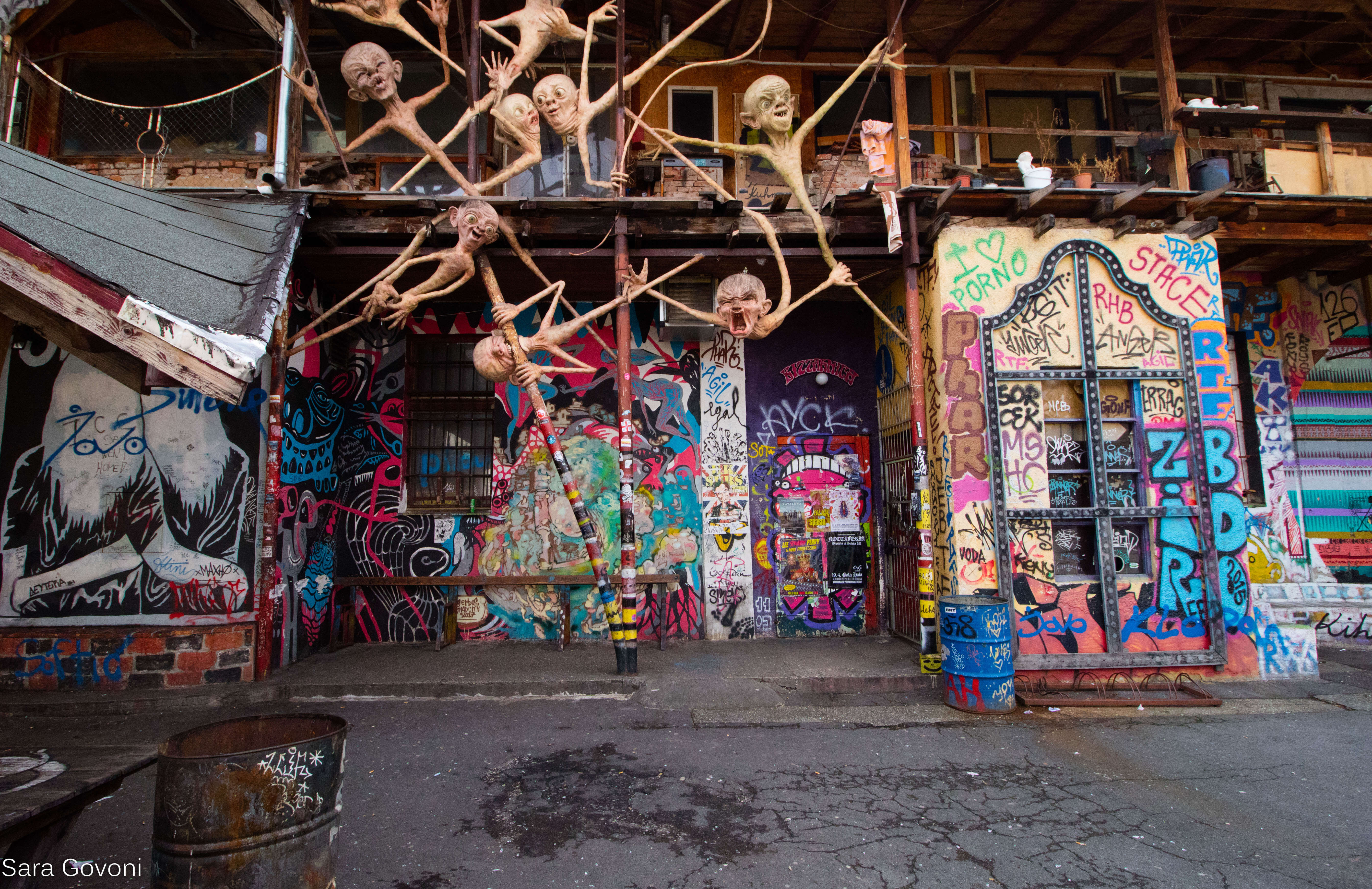 dettaglio del quartiere del Metelkova a Lubiana