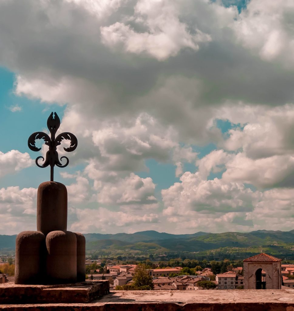 Cosa vedere a Gubbio in un giorno, dove mangiare tipico e smaltire la pancia!