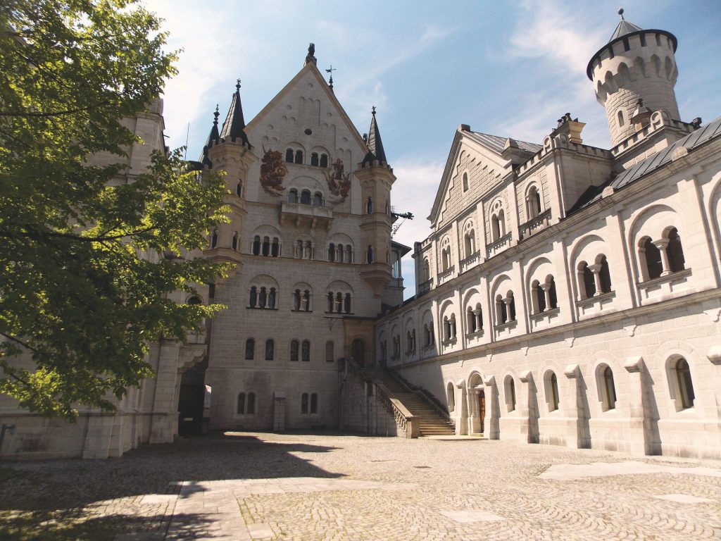 Cosa fare in Baviera in coppia: una giornata romantica tra castelli e affreschi