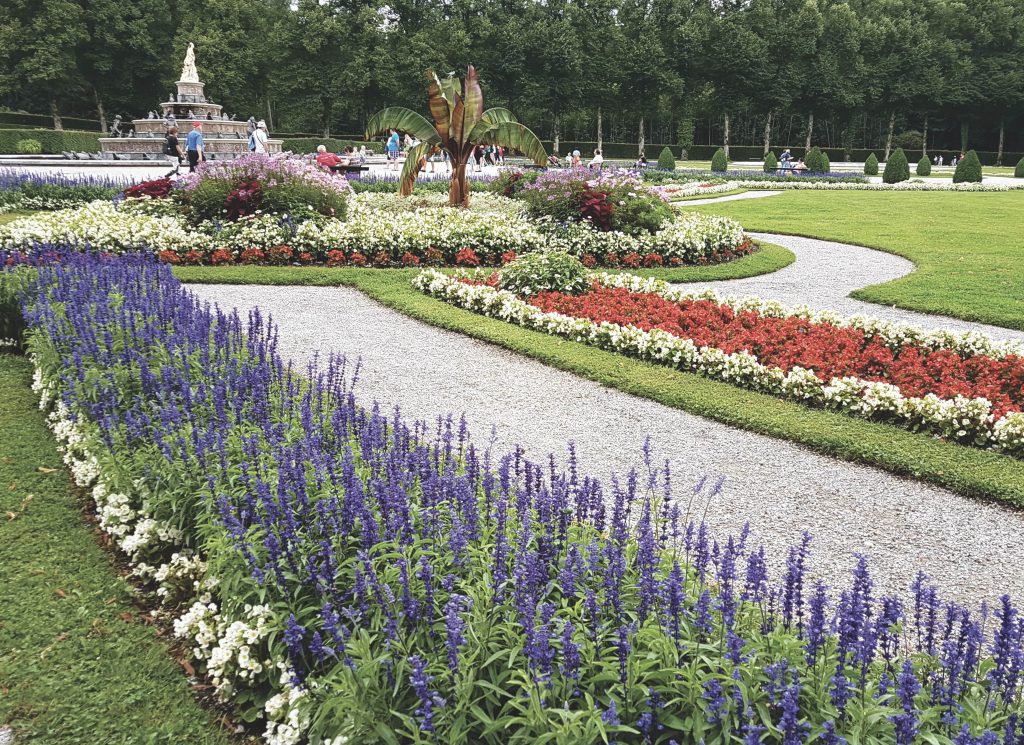 Visitare il Castello di Herrenchiemsee: dettaglio dei giardini di Herrenchiemsee