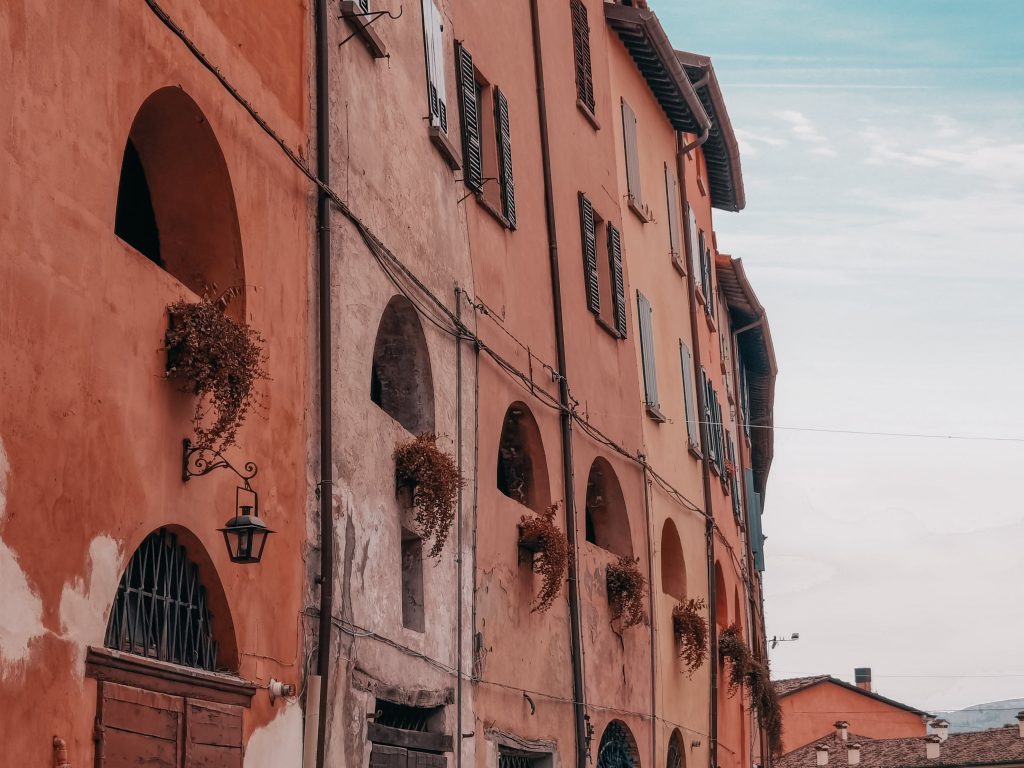 Cosa vedere a Brisighella scorcio della via degli asini