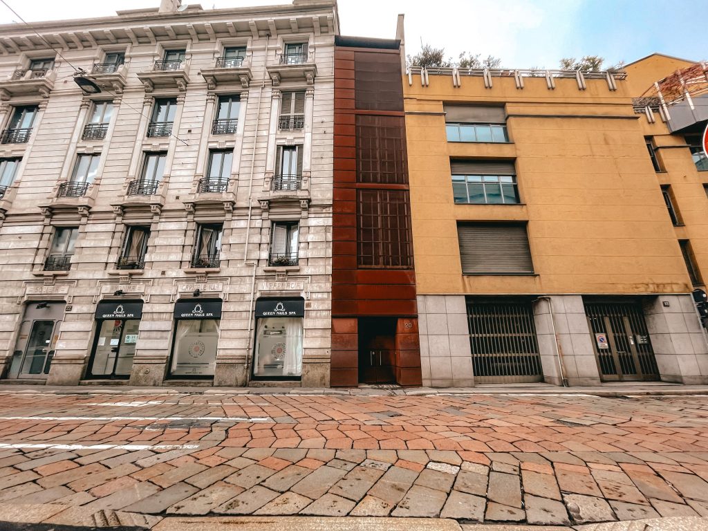 la casa più piccola di Milano