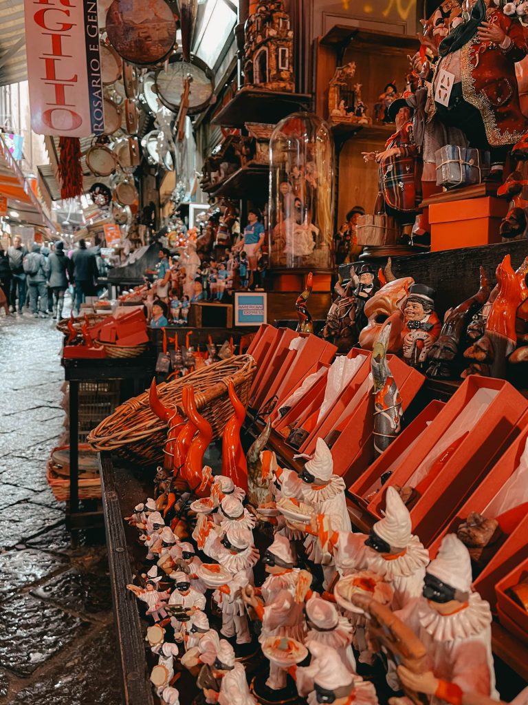 napoli in un weekend: san gregorio armeno