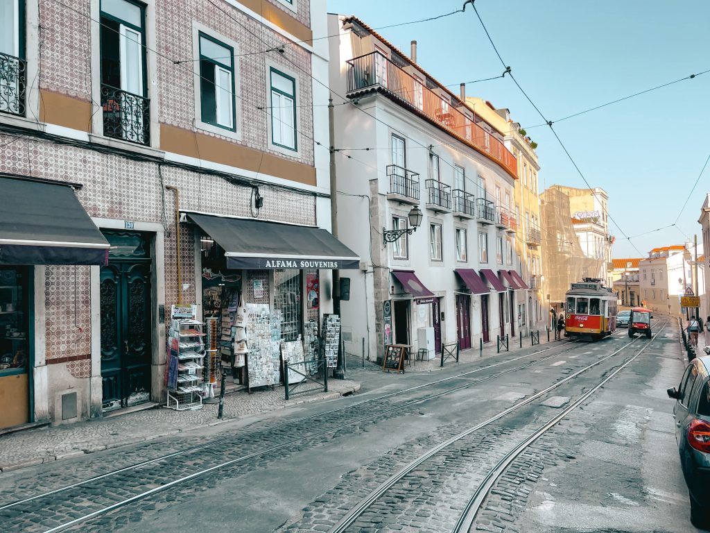 Cosa fare a Lisbona: 20 luoghi da visitare e un super consiglio per risparmiare tempo e soldi