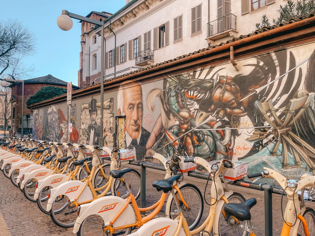 Street art ai Navigli di Milano: storia di Milano