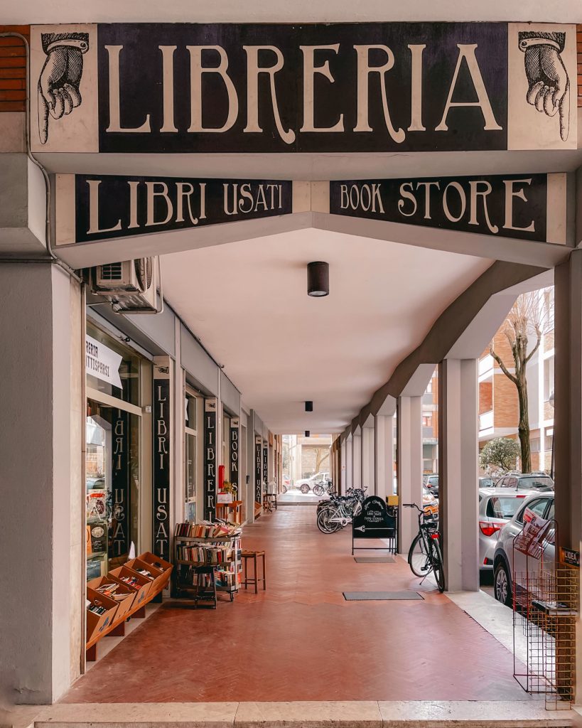 Ravenna Insolita: la città oltre i mosaici - libreria scattisparsi