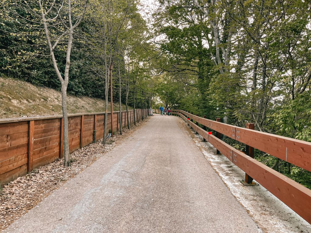 passeggiata degli innamorati di gradara