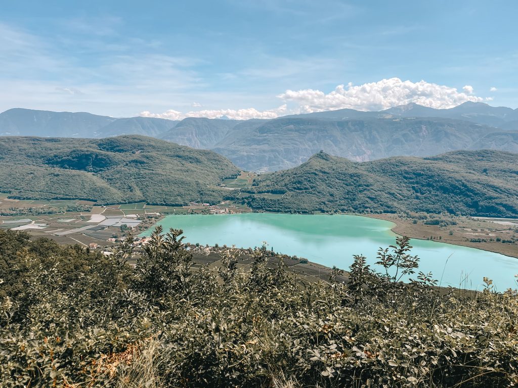 panorama del lago di caldaro