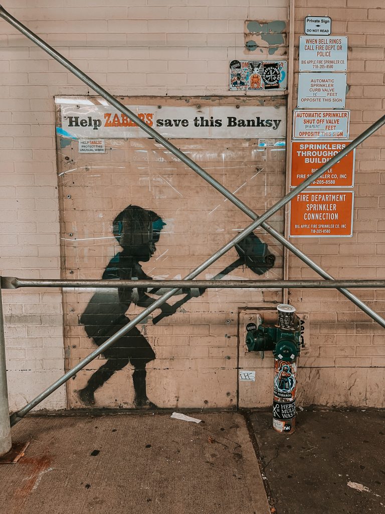 Graffiti e street art a New York: banksy