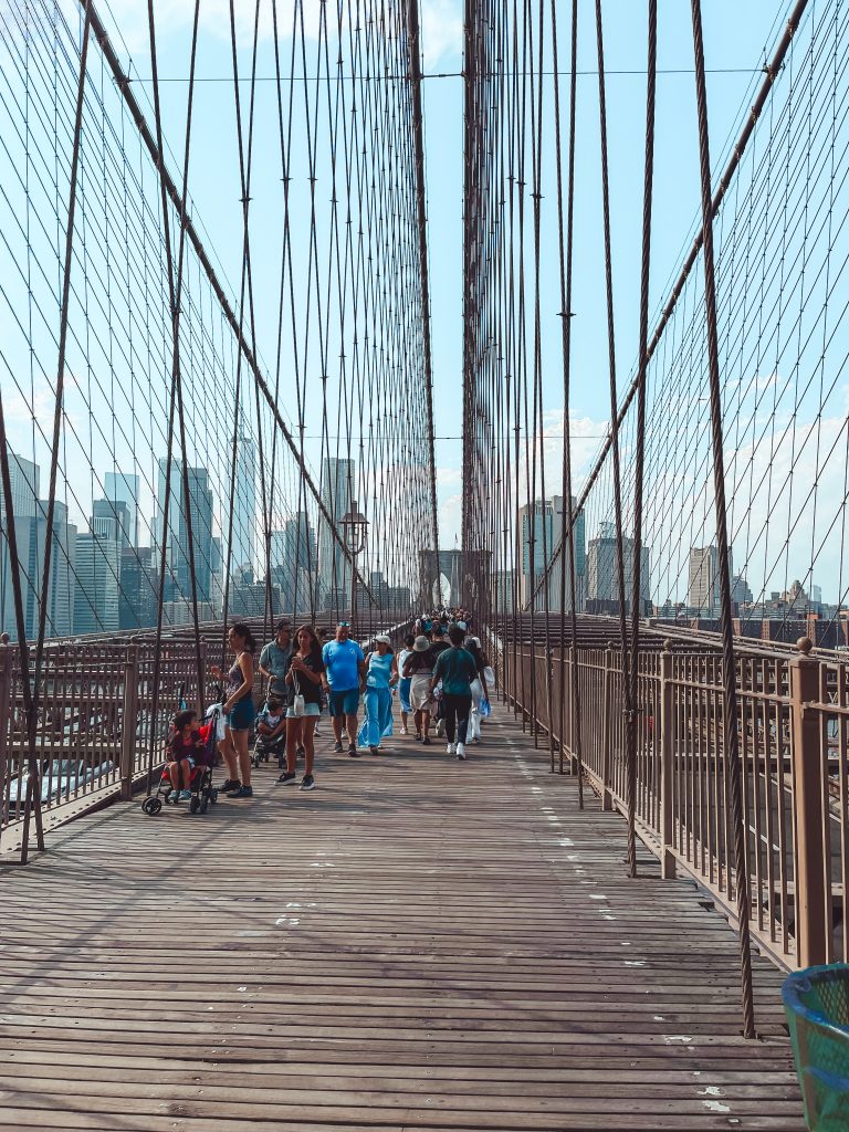New York gratis, la camminata sul ponte di brooklyn
