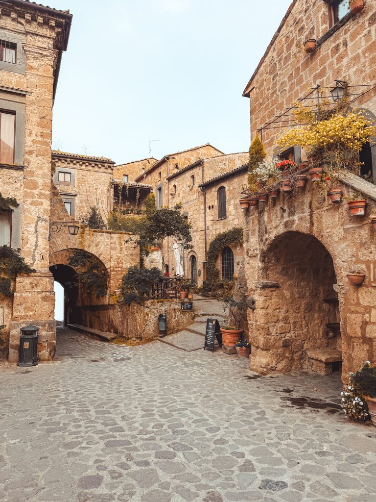 Civita di Bagnoregio - tour nella Tuscia magica e misteriosa