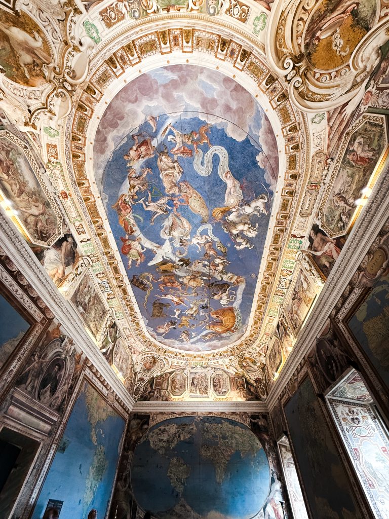 villa farnese a caprarola - tour nella Tuscia magica e misteriosa