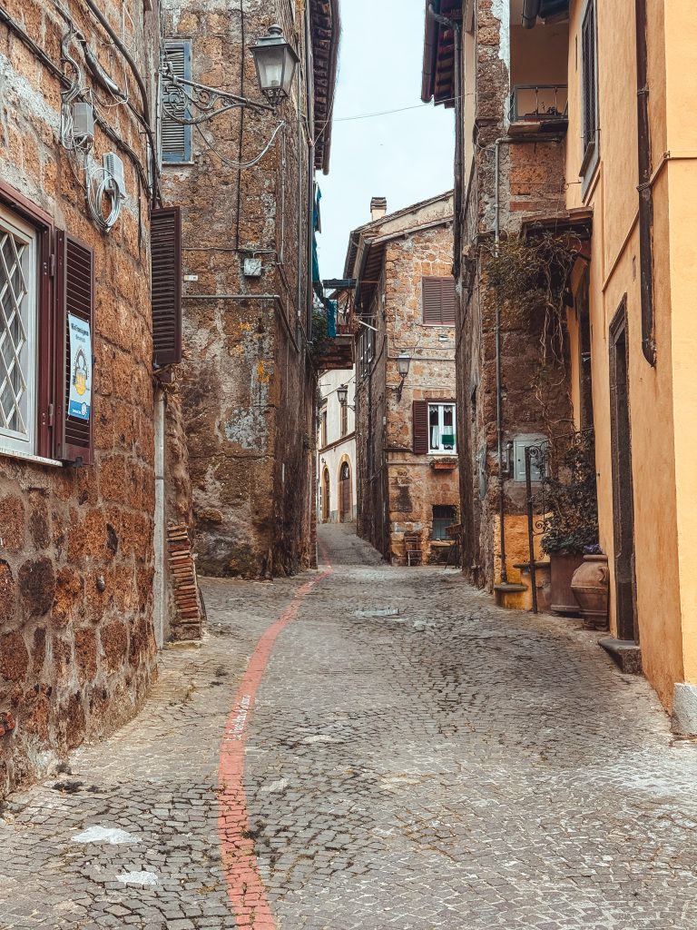 il borgo di sutri